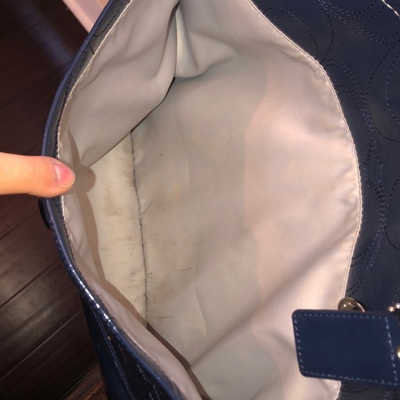 Coach Navy Patent Leather Logo Shoulder Bag - Picture 4 of 12